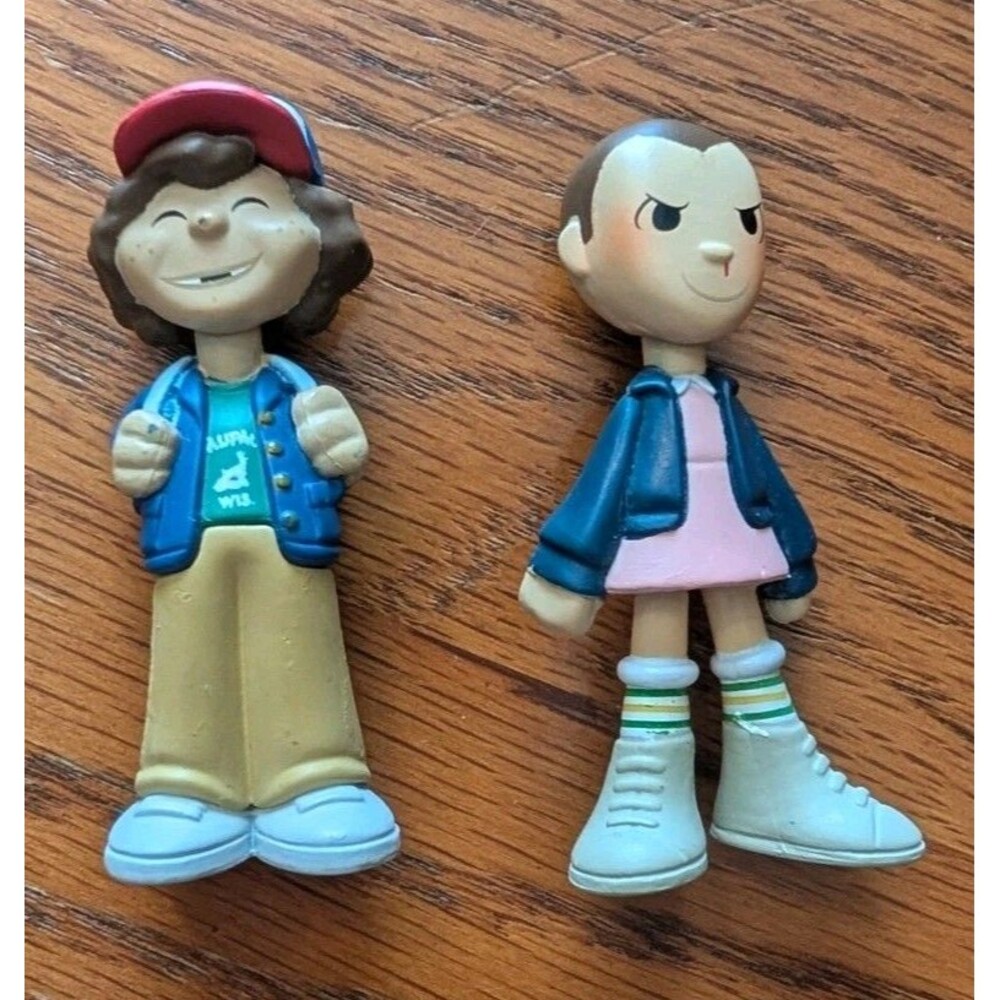 Funko Mystery Mini Stranger Things ELEVEN - Bloody Nose Short Hair & Dustin